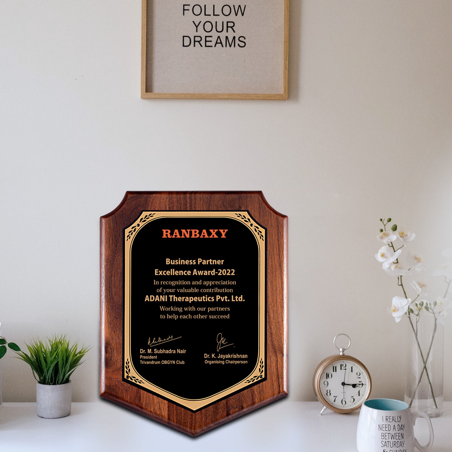 Customized Memento With Matter Printed on 24K Gold Plated Foil For Corporate Gifting