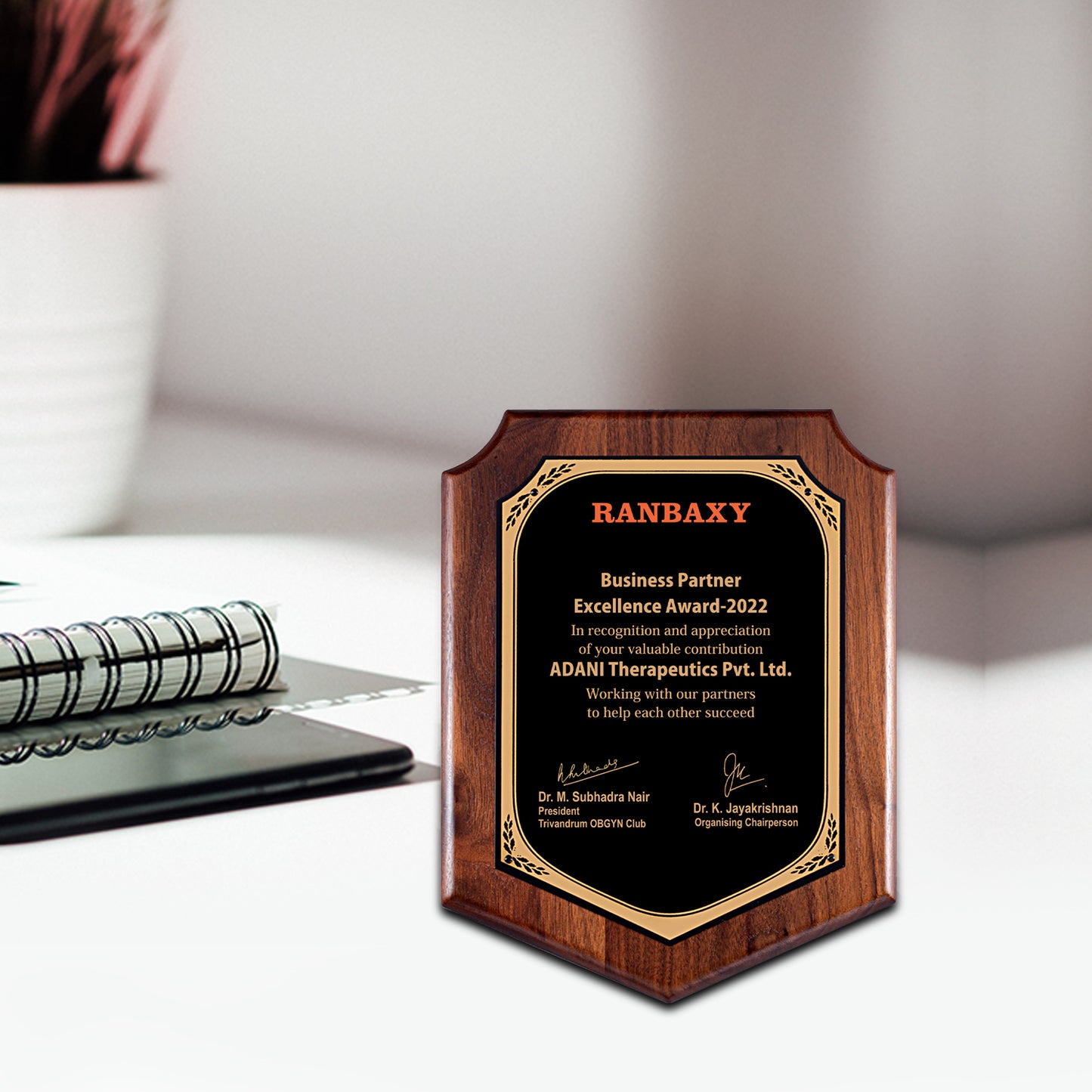 Customized Memento With Matter Printed on 24K Gold Plated Foil For Corporate Gifting