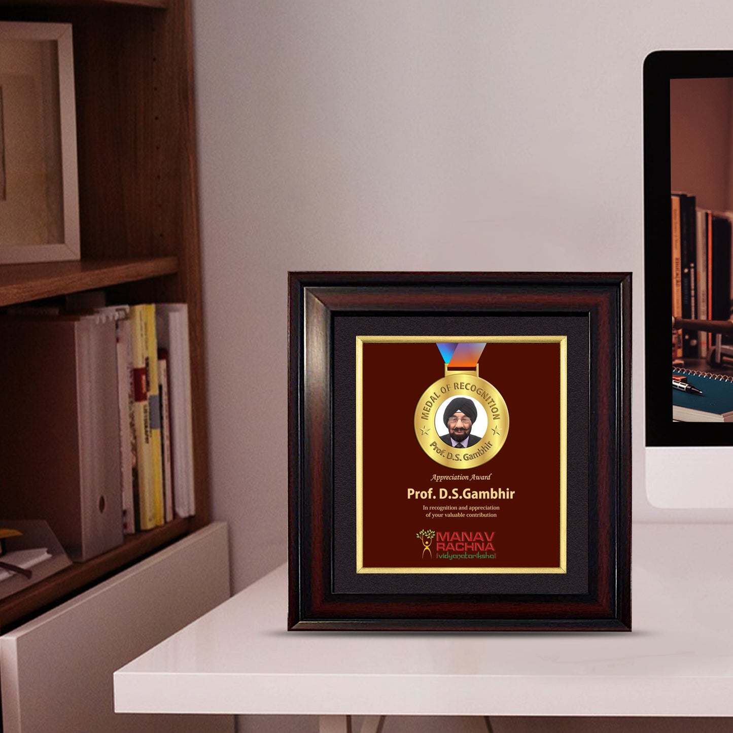 Customized 3D Memento With Matter Printed & Gold Plated Medal For Corporate Gifting