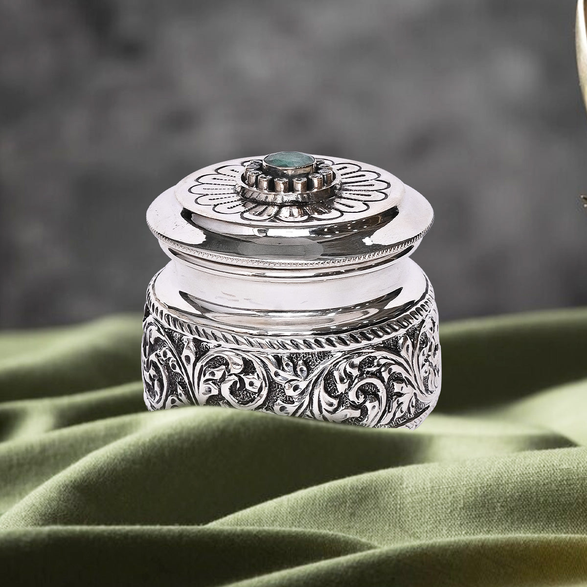 Pure Silver Serenity Box Green Eye Studded, Antique Vintage Design, Handcrafted Storage Container (8x6x7 cm, 148g)