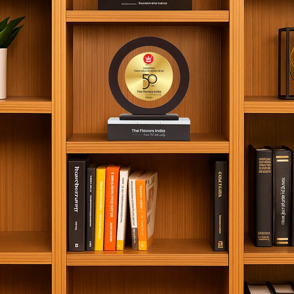Customized MDF Trophy With 24K Gold Plated Customized Foil For Corporte Gifying