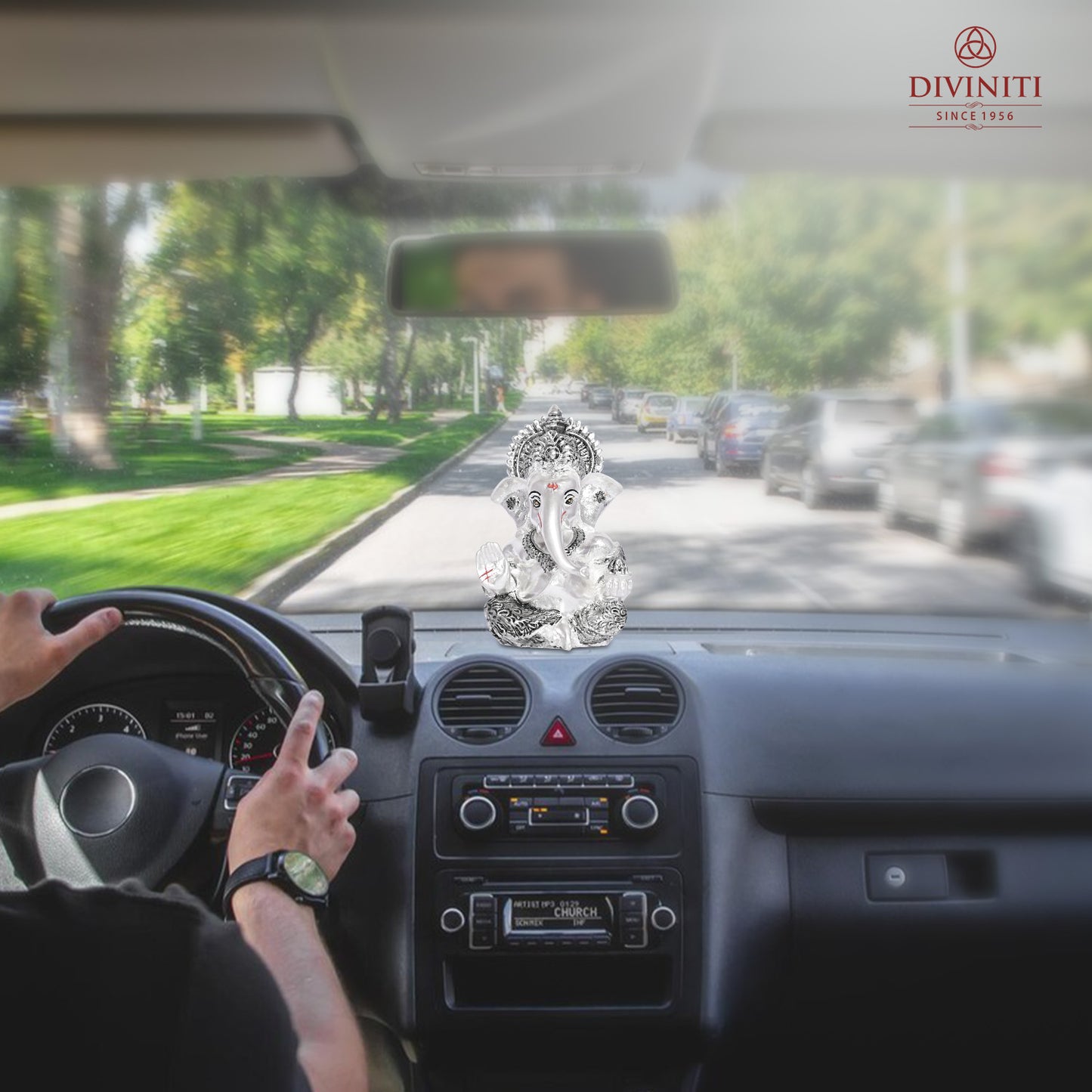 Diviniti 999 Silver Plated Resin Lord Ganesha Idol for Car Dashboard Tabletop for Home Decor Mandir Puja Gift Silver (8.4x4.2cm)