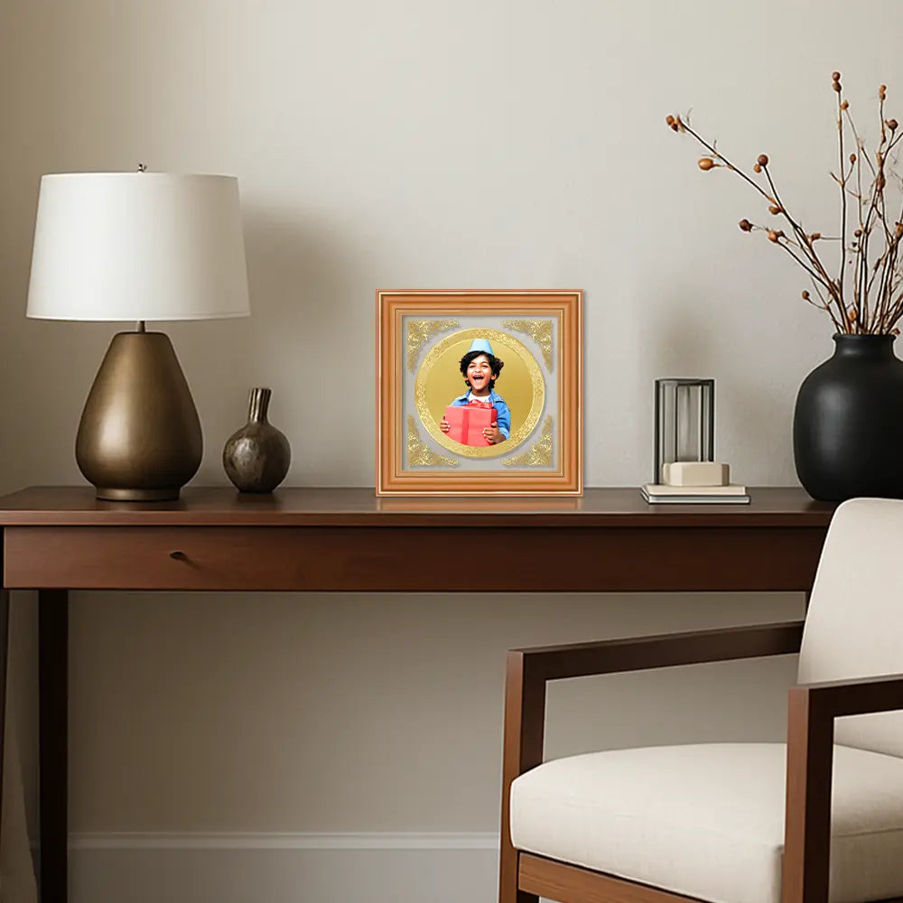 Portrait on Gold Immortalise Your Luxe Mini Round Photo Frame in 24K Gold Plated Foil