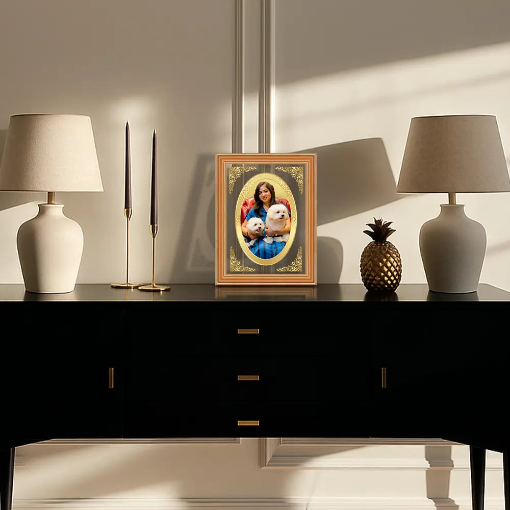 Portrait on Gold Immortalise Your Petite Luxe Oval Photo Frame in 24K Gold Plated Foil