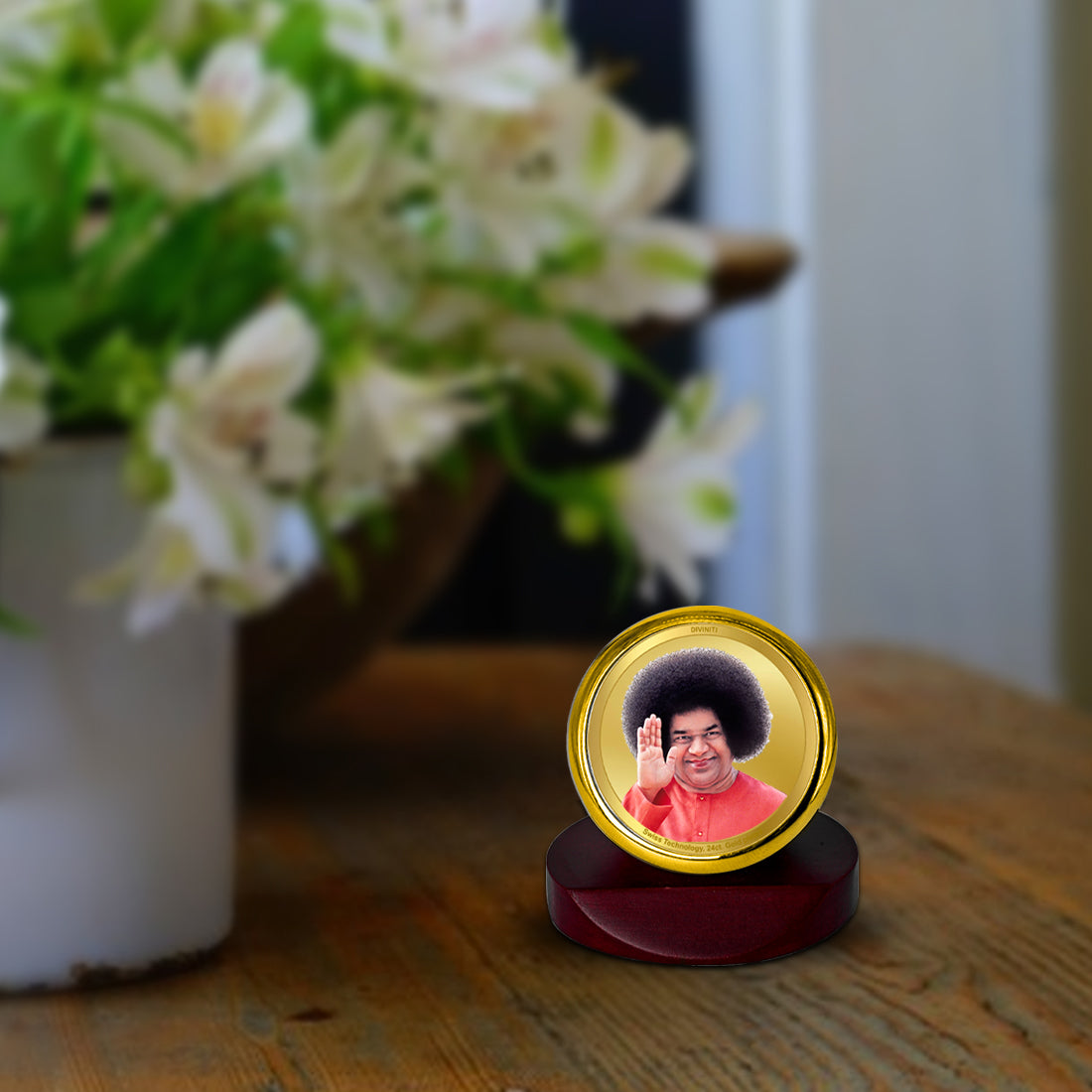 Diviniti 24K Gold Plated Sathya Sai Baba Photo Frame for Car Dashboard, Home Decor, Table Top, Puja Room Worship and Festival Gift MCF1CGOLD (5.5x5 CM)
