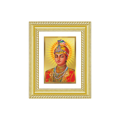 Diviniti 24K Gold Plated Guru Harkrishan Sahib Ji (Classic) Sacred Sikh Wall and Table Top Frame for Home Decor & Office Ambiance | Premium Spiritual Gift