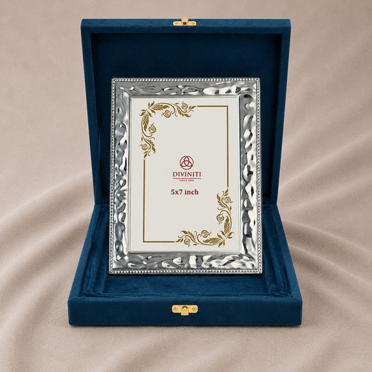 Diviniti Premium Silver Plated 5x7 Photo Frame with Luxury Gift Box