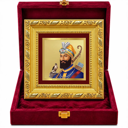 24K Gold-Plated Guru Gobind Singh Frame | Premium Gift Box | 10x10 CM