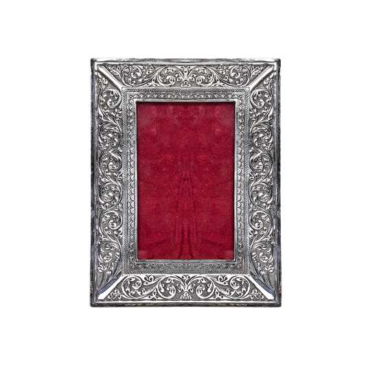 Pure Silver Vintage Photo Frame Rectangle Design (16x21 cm 232g)