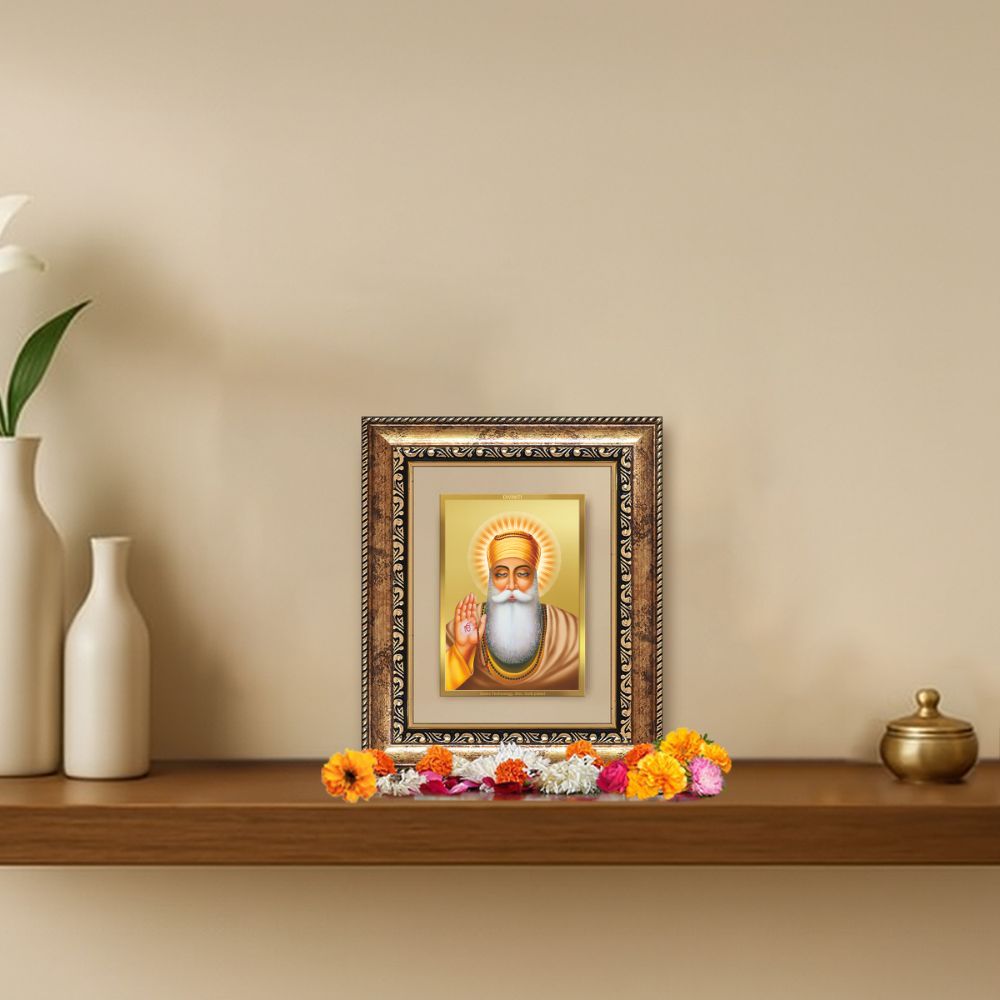 Diviniti 24K Gold Plated Guru Nanak Dev Ji Sacred Sikh Table Top Frame for Home Decor & Office Ambiance | Premium Spiritual Gift