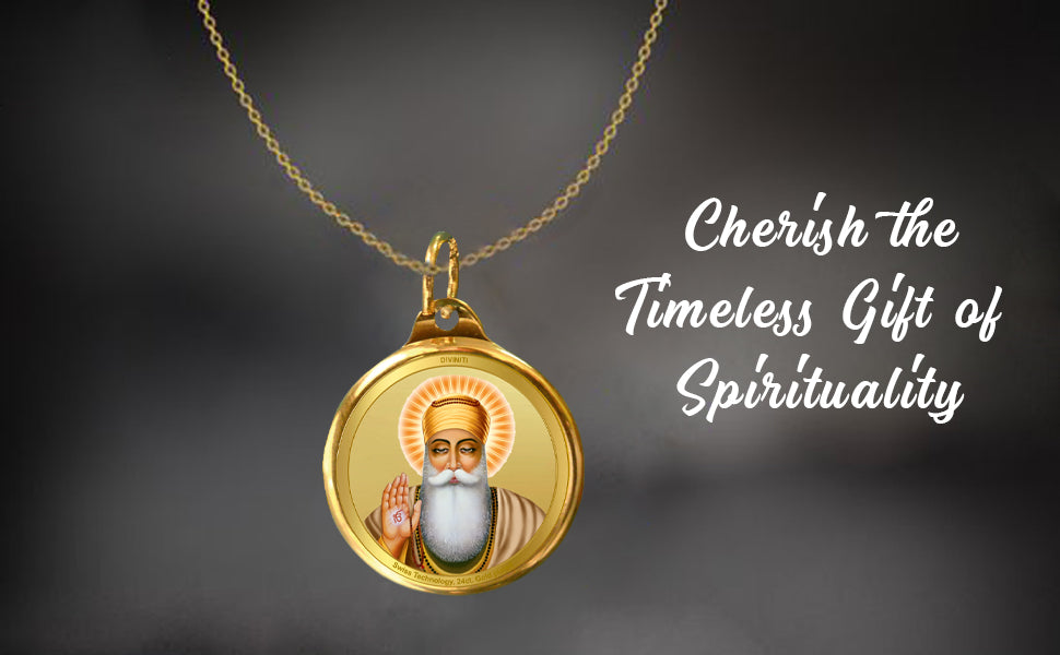 Diviniti 24K Gold Plated Foil 18MM Double Sided Pendant Guru Nanak Dev Ji & Sachkhand Shri Darbar Sahib (Golden Temple)