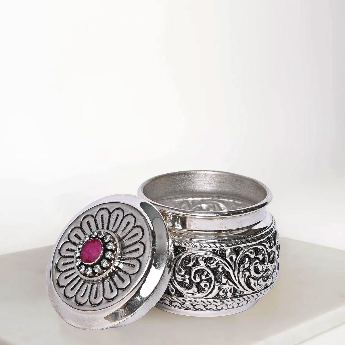 Pure Silver Serenity Box Red Eye Studded, Antique Vintage Design, Handcrafted Jewelry Storage (8x6x7 cm, 136g,)