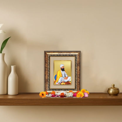 Diviniti 24K Gold Plated Guru Tegh Bahadur Sahib Ji Sacred Sikh Table Top Frame for Home Decor & Office Ambiance | Premium Spiritual Gift