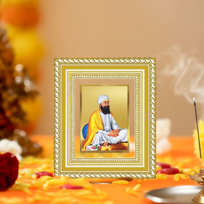 Diviniti 24K Gold Plated Guru Tegh Bahadur Sahib Ji Sacred Sikh Table Top Frame for Home Decor & Office Ambiance | Premium Spiritual Gift