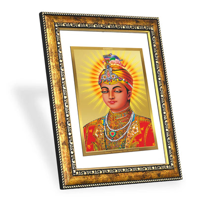 DIVINITI 24K Gold Plated Foil Guru Harkrishan Wall Photo Frame for Home Decor, Wall Hanging, Table Top, Puja Room & Gift DG113S3 (27.6x35.4 CM)