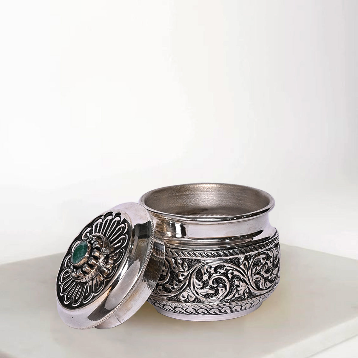 Pure Silver Serenity Box Green Eye Studded, Antique Vintage Design, Handcrafted Storage Container (8x6x7 cm, 148g)