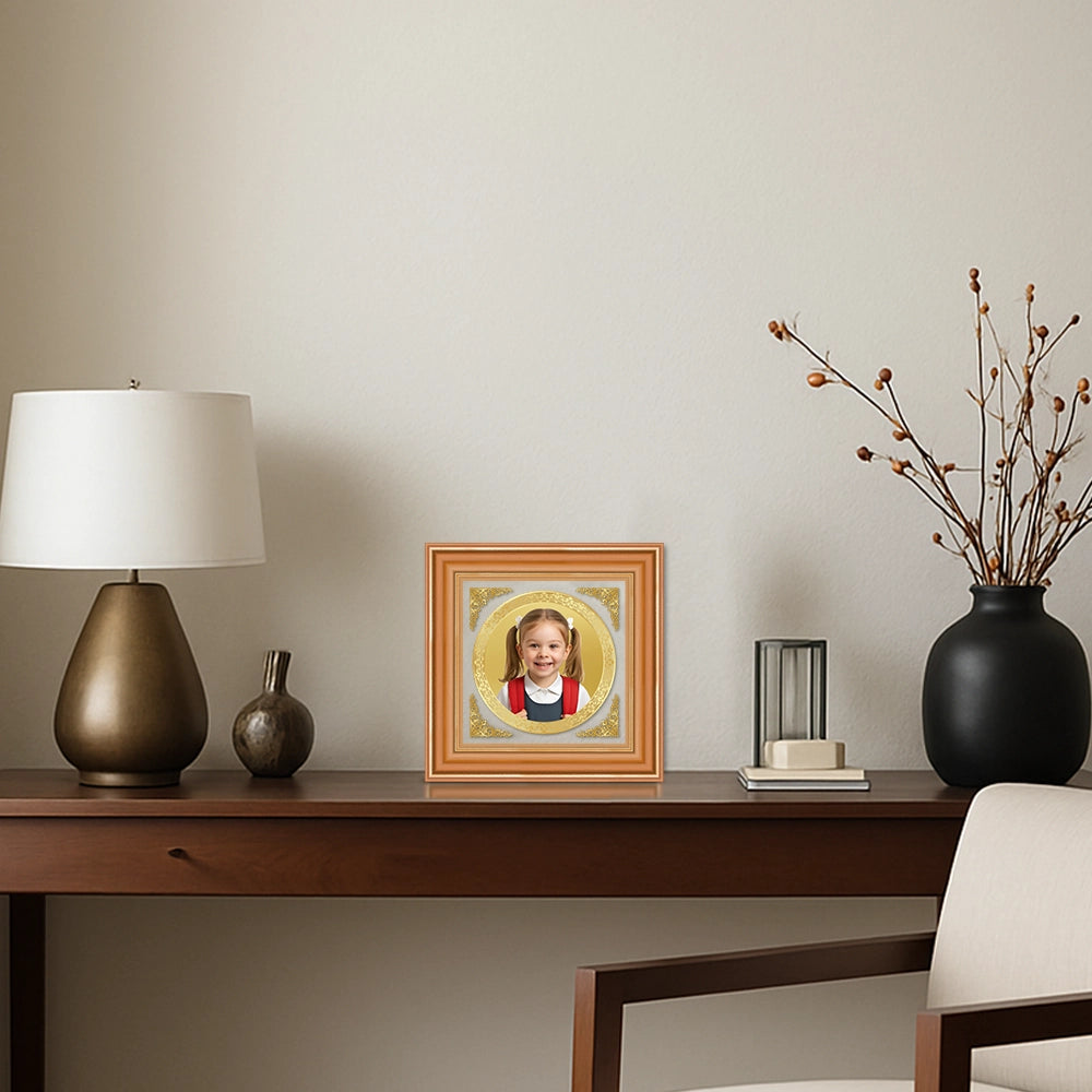 Portrait on Gold | Immortalise Your Classic Round Photo Frame in 24K Gold Plated Foil