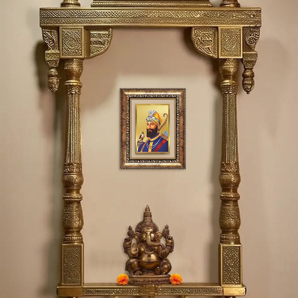 Diviniti 24K Gold Plated Guru Gobind Singh Ji (Classic) Sacred Sikh Wall and Table Top Frame for Home Decor & Office Ambiance | Premium Spiritual Gift