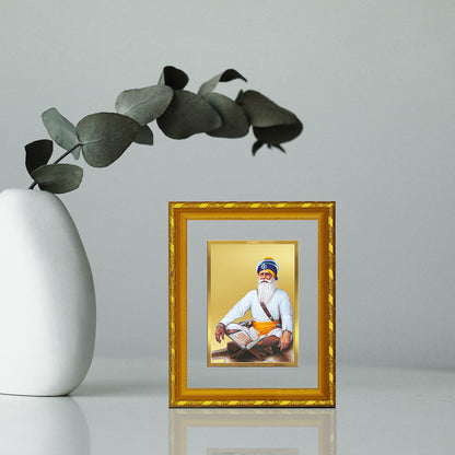 DIVINITI 24K Gold Plated Foil Baba Deep Singh Ji's Photo Frame Idol for Wall Hanging, Workshop, Table Top, Home Decor, Luxury Gift|DG103 Size 2 (22.6x18.4 CM)