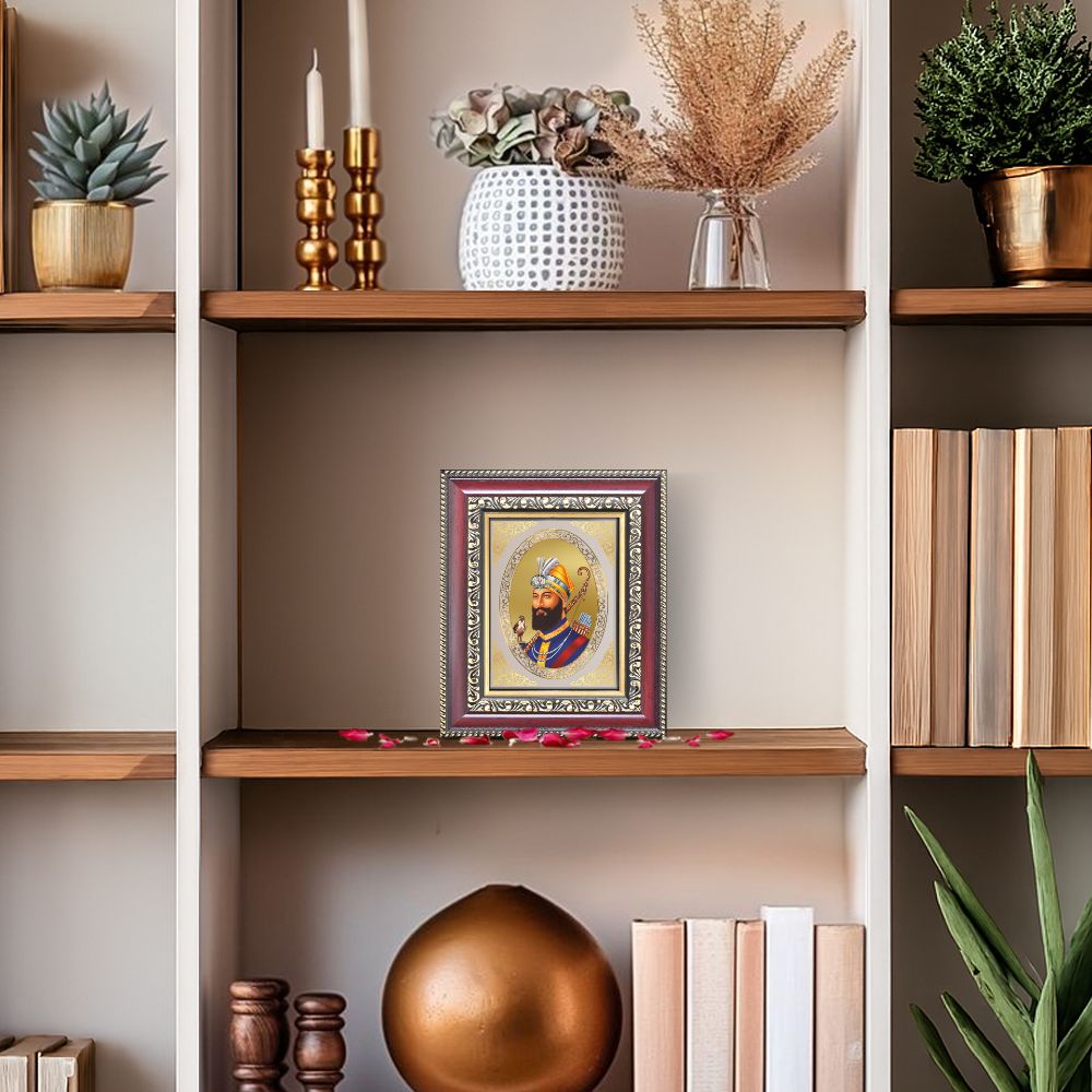 Diviniti 24K Gold Plated Guru Gobind Singh Ji |Sacred Sikh Table Top Royal Photo Frame for Home Decor & Office Ambiance | Premium Spiritual Gift