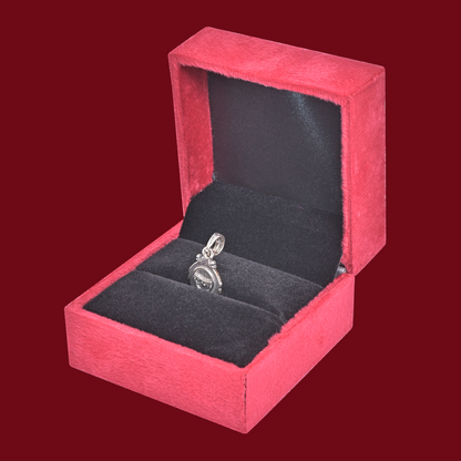DIVINITI 925 Pure Silver Leaf Krishna Pendant for Men, Women & Kids Divine God Pendant for Birthday, Anniversary, Special Occasion Gift (1.9x1.3 CM 4 g)