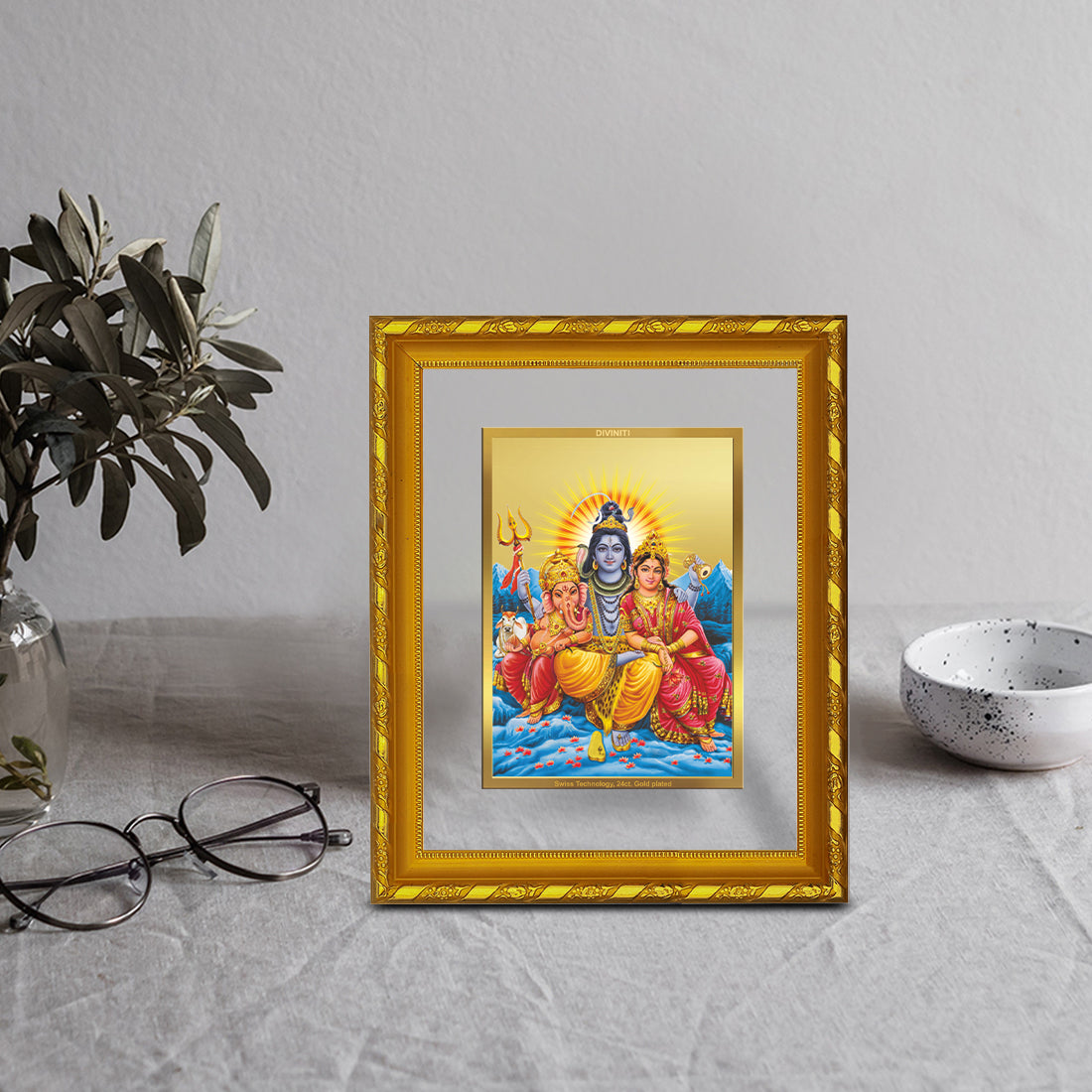 DIVINITI 24K Gold Plated Foil Lord Shiv Parivar Photo Frame for Home Decor, Puja Room, Table Top, Wall Hanging, Workshop, Gift|DG103 Size 2 (22.6x18.4 CM)
