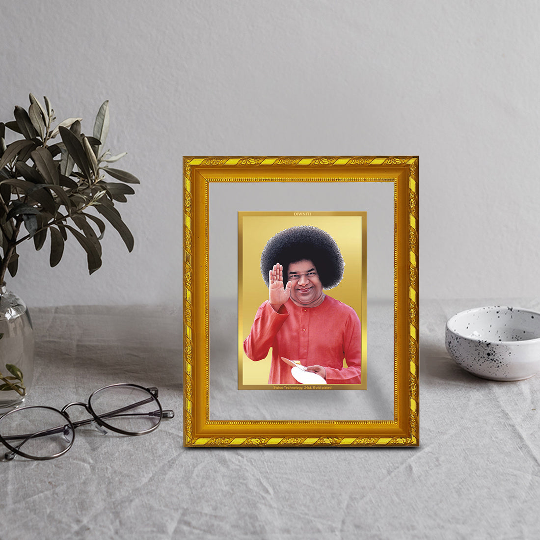 DIVINITI 24K Gold Plated Foil Sathya Sai Baba Photo Frame for Home & Office Decor, Wall Hanging, Workshop, Table Top, Gift|DG103 Size 2 (22.6x18.4 CM)