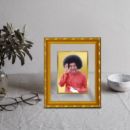 DIVINITI 24K Gold Plated Foil Sathya Sai Baba Photo Frame for Home & Office Decor, Wall Hanging, Workshop, Table Top, Gift|DG103 Size 2 (22.6x18.4 CM)