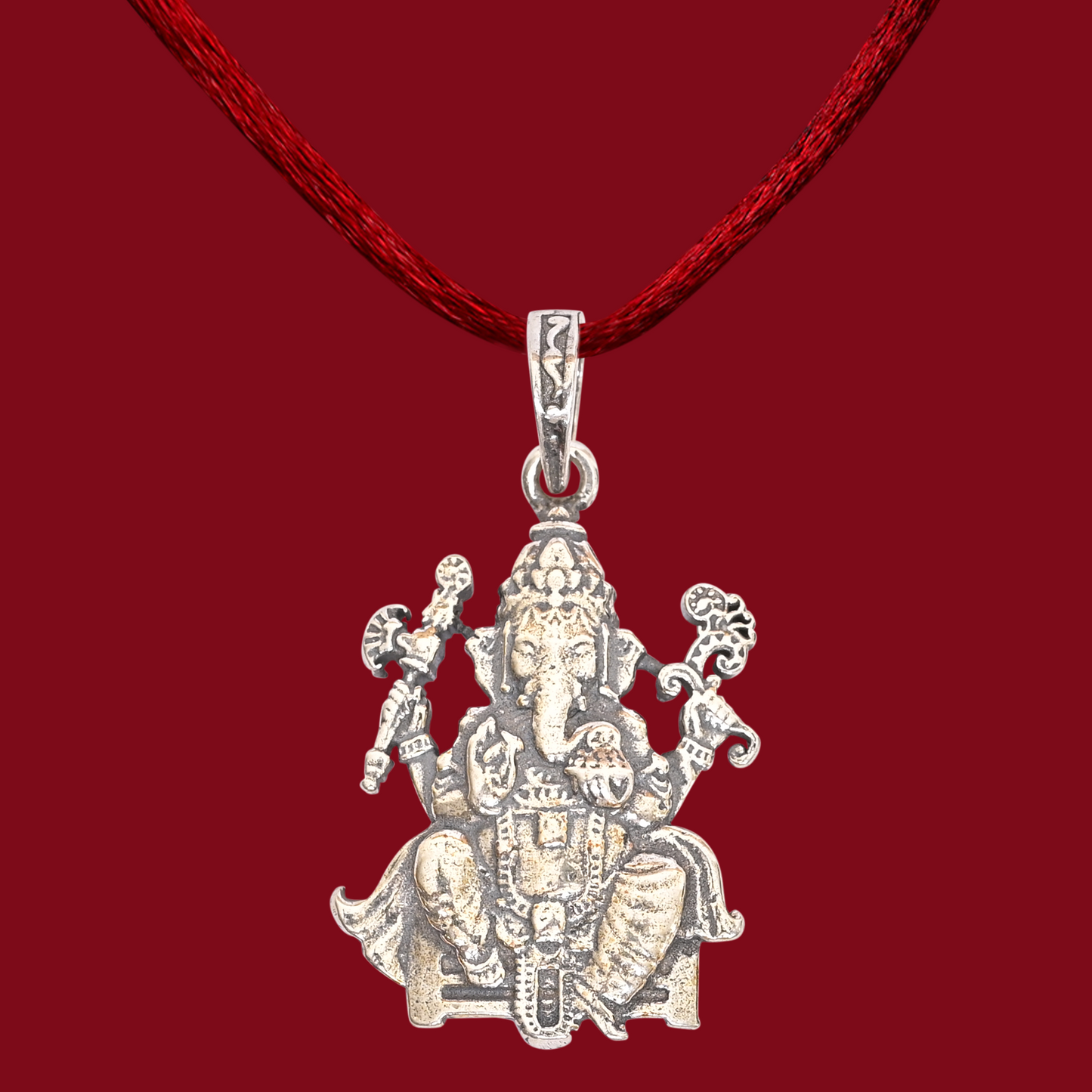 925 Pure Silver Ganesha Pendant for Men, Women & Kids Divine God Pendant for Birthday, Anniversary, Special Occasion Gift (2.7x2.1 cm, 11g)