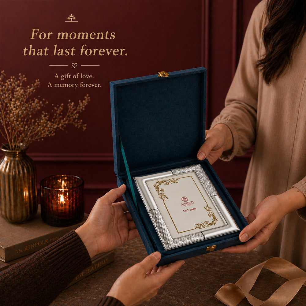 Diviniti Premium Silver Plated 5x7 Photo Frame