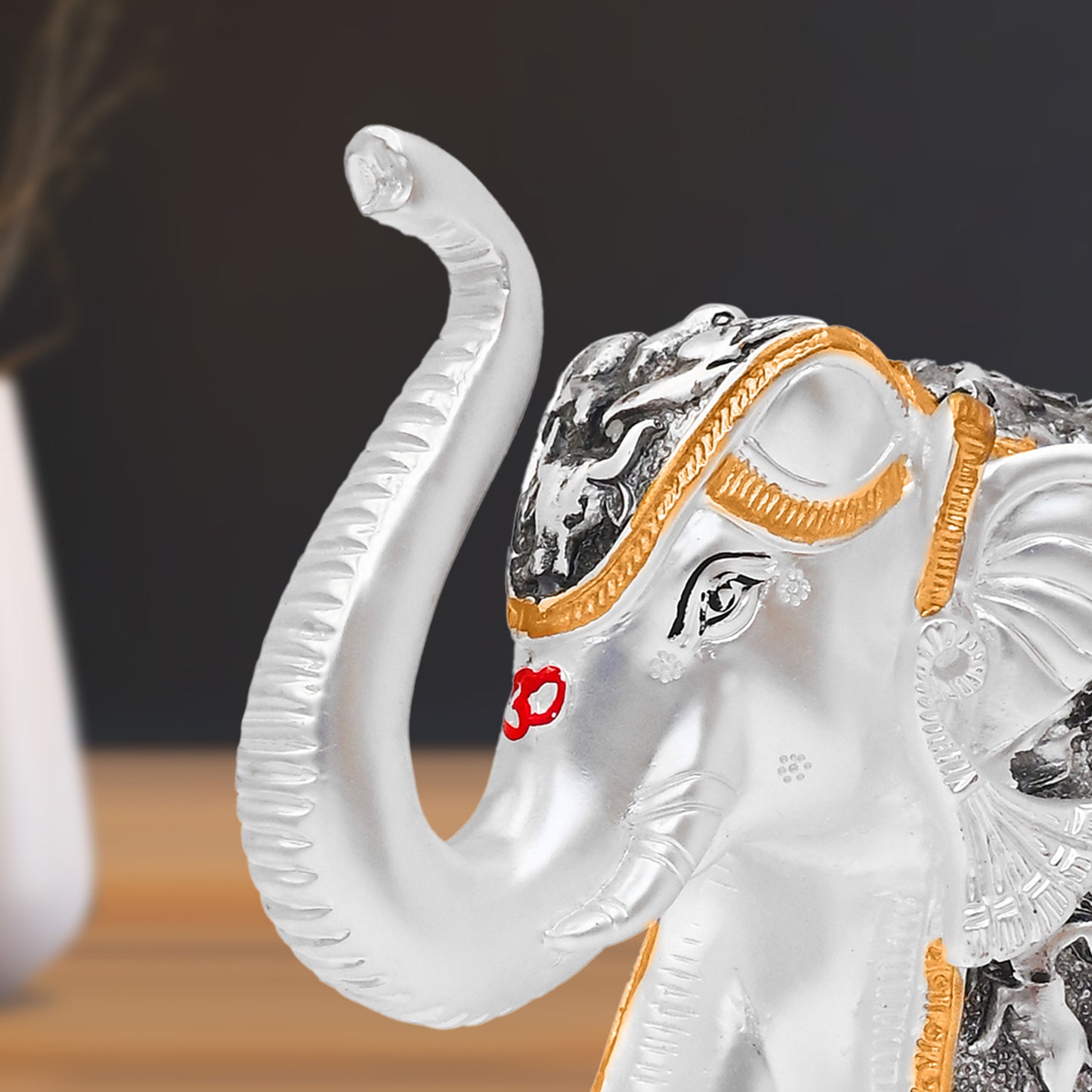 DIVINITI 999 Silver Plated Elephant Idol Statue Embrace Strength, Wisdom, and Good Fortune for Home & Office, Tabletop Décor Gift (15.5x16 CM)