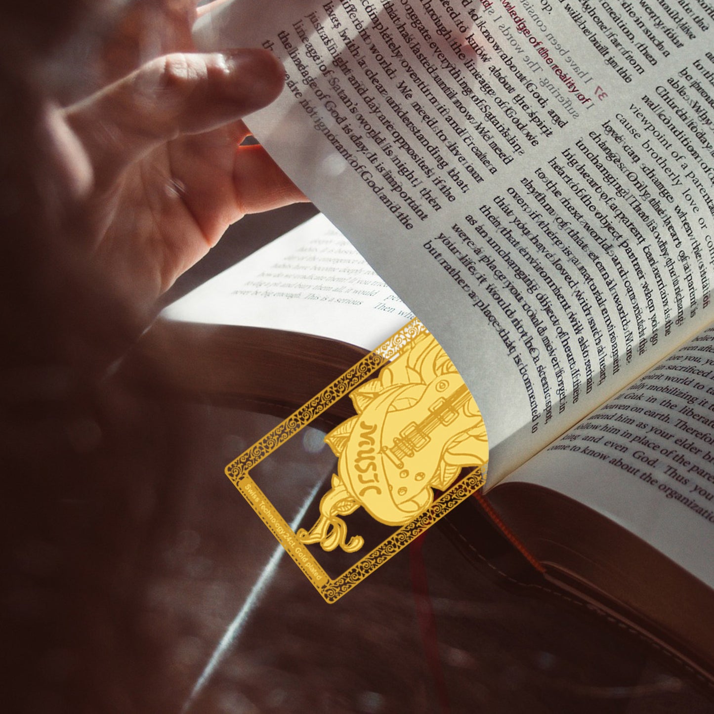 Diviniti 24K Gold Plated Bookmark with String | Design - Guitar | Size -10cm x 4cm|Luxury Gifting