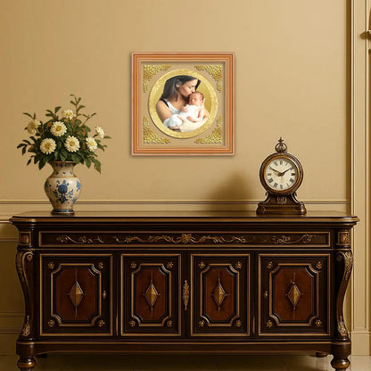 Portrait on Gold Immortalise Your Petite Luxe Round Photo Frame in 24K Gold Plated Foil