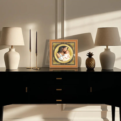 Portrait on Gold Immortalise Your Petite Luxe Round Photo Frame in 24K Gold Plated Foil