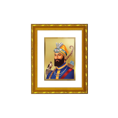 DIVINITI 24K Gold Plated Foil Guru Gobind Singh Ji Photo Frame for Home Wall Decor, Workshop, Table Top, Gift|DG103 Size 2 (22.6x18.4 CM)
