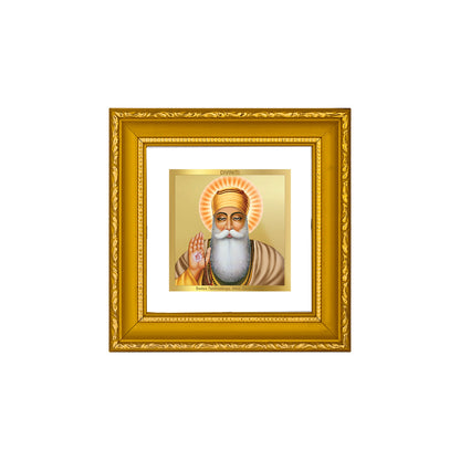 DIVINITI 24K Gold Plated Foil Guru Nanak Dev Ji Exquisite Photo Frame Idol for Home Decor, Wall Hanging, Puja Room, Workshop, Gifts|DG101S1A (10x10 CM)