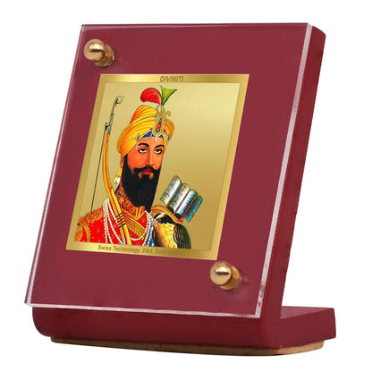 Diviniti 24K Gold Plated Guru Gobind Singh Ji Frame For Car Dashboard & Home Decor Showpiece (5.5 x 6.5 CM)